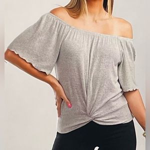 Buckle Willow & Root Women's Size Med Flutter SleeveTwisted Front Top